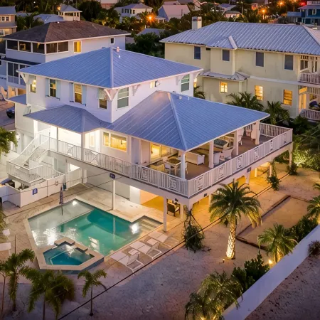 Dragonfly - Southern charm on the North end of Anna Maria Island