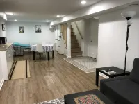 One bedroom w Private Entrance close to DC - Homestays