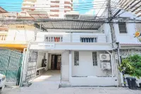 CASA Sukhumvit 39 - Condos