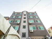 Eulwang-ri Long Beach House Pension (3 Minutes of Beach) Hotels near مويدو
