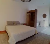 Executive Studio - 15 Min. from US Consulate | Flexible Check-IN - homestay