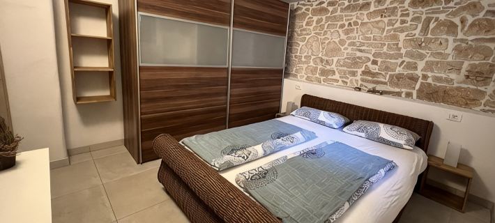 Romantic Vacation Apartment with Large Pool and Beautiful Garden Hotele w: Bale