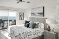 Oceanfront Designer Condo - Private Beach, Unobstructed Views, AC - Boutique