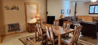 "High End Luxury Cabin", Forest Access, Spacious, Views, Elevation, Sparkling