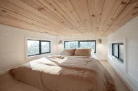 2Br Tiny Home Near Palo Pinto Mountains State Park + Sleeps 4 + Firepit - 2성급