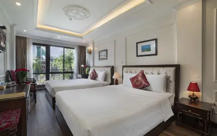 Golden Sail Hotel & Spa