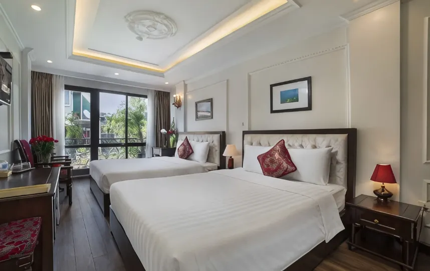 Golden Sail Hotel & Spa