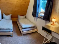 Gemütliche Berghütte mit Kamin im Erzgebirge Nahe Schwarzwassertal Hotels in Marienberg
