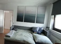 Sunny, well-equipped apartment, 5 minutes to the lake
