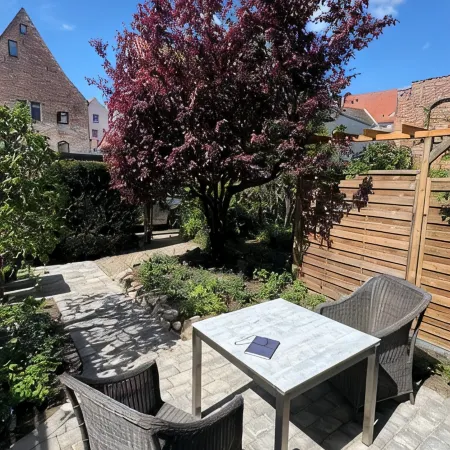 Beautiful Vacation Home with Garden in the Old Town and Private Parking Space