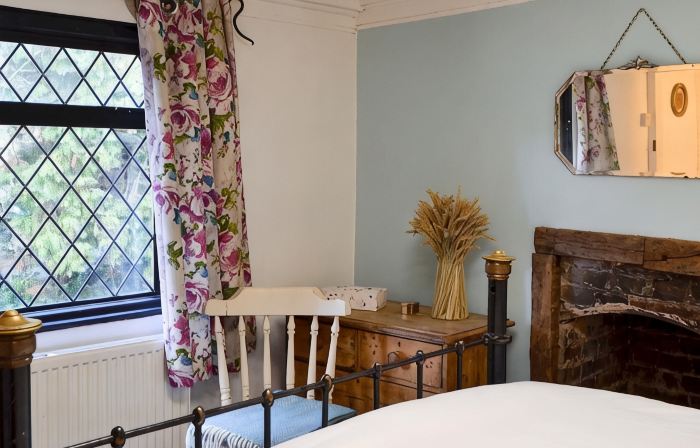 Detached 2 Double Bed Cottage, Ticehurst, East Sussex/Kent