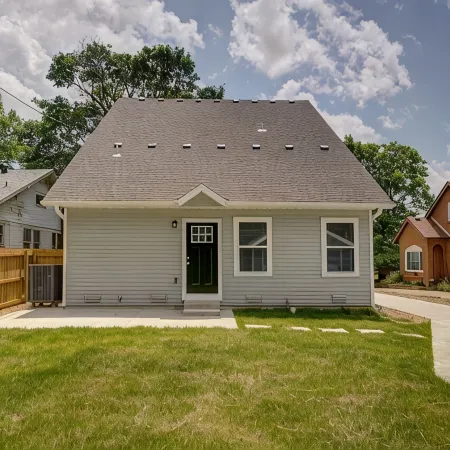 Brand NEW Spacious 5-bedroom house in awesome Springfield near MSU and Mercy