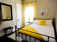 Charm Near Cleve Clinic/Cwru/UH - Larchmere Blvd w/Porch - balcony