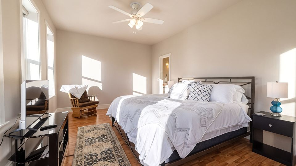A Glenwood Treasure-super Clean Great-location