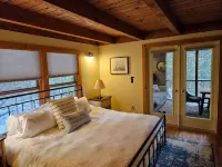 Aspen Chalet- overlooks Brickyard Creek in Bayfield - 4 stjerner