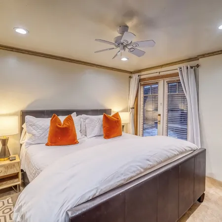 Charming & Cozy Condo in the Heart of Aspen