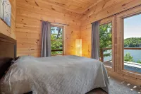 Amazing LAKE FRONT Log Cabin - Chalets