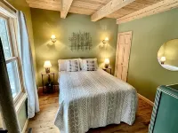 Sleeps up to 14. Stunning and spacious log cabin within 30 min of Brainerd. Hotele w: Morrison County
