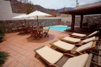 Hotel Marqués De Tojo - Pools