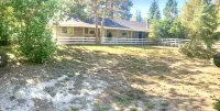 4 Bedroom cabin, dog friendly with large private fenced yard and EV charger - 2-Sterne