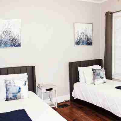 3 Bedroom Cozy Home with the Perfect Patio Rooms