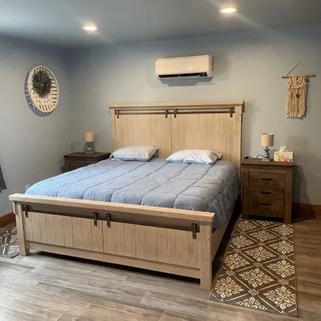 Country 2-Bedroom Cottage with a gorgeous view