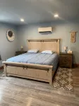 Country 2-Bedroom Cottage with a gorgeous view - ห้องครัว