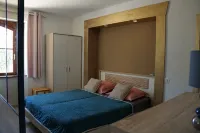 Apartment with swimming pool and place of relaxation and leisure - Apartments