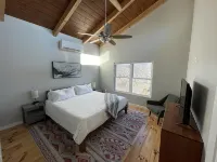 Little Hickory Top - Mountain Side Modern Cabin - Alphydda