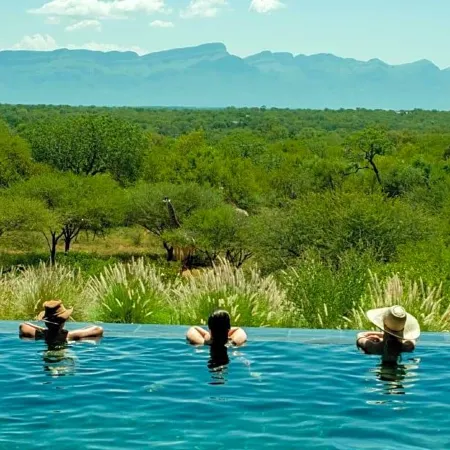 Khaya Ndlovu Safari Manor