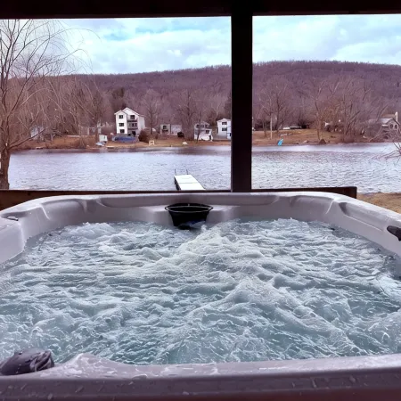 Waterfront Home with Hot Tub, Kayaks, and Fast Wifi