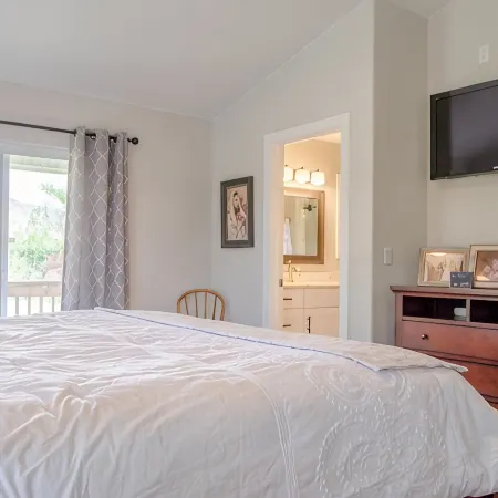 Fully Remodeled Farmhouse Accessible to Brian Head Ski Resort