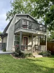 Fully Updated Beautiful Seabrook Barn Style Cottage - 3-Star