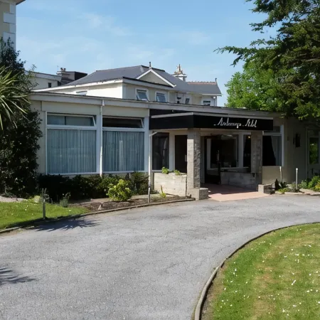 Anchorage Hotel & Spa