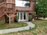 Country feel, w/ all amenities, close to winery, restaurants, shops, & freeway! - 2-Star