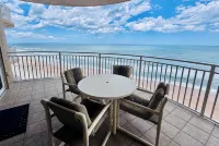Stay at St. Maarten. Spacious Condo with Great Views, 3 Pools and More! - 4-Star