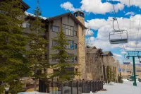 Luxury Ski-in/Ski-out Arrowleaf at Empire Pass Sleep 6 - อ่างจากุชชี่