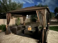 Perfect getaway house! Spacious and private. 4bd 3.5bath with heated pool! - Pool