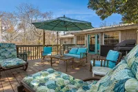 Charming Home in West Asheville - Hot tub/Deck/Firepit/Fenced Yard - 4-Star