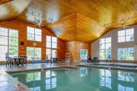 Newport Resort - Pools