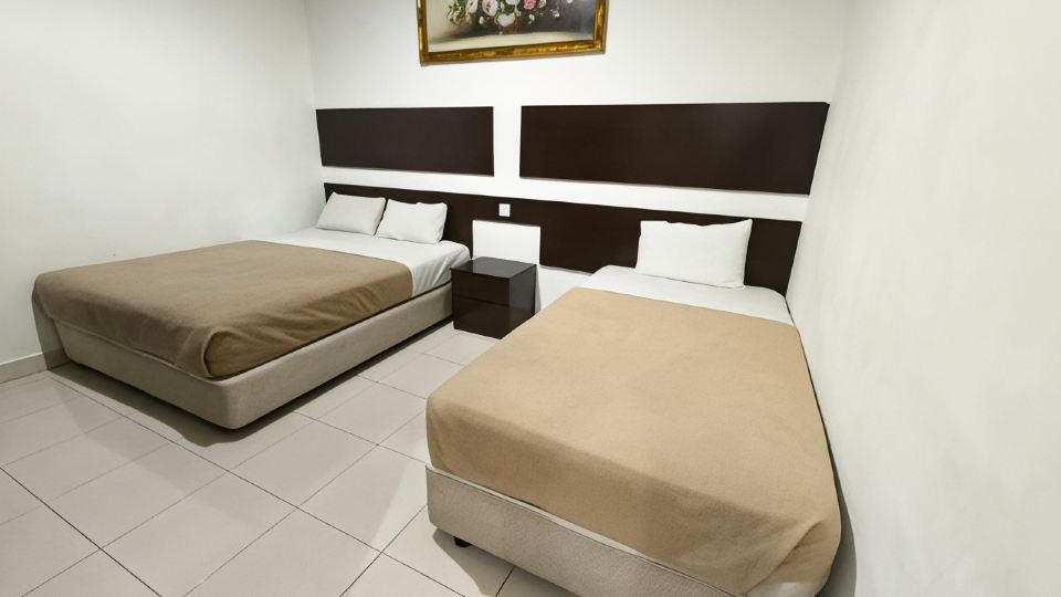 Tropicana Inn