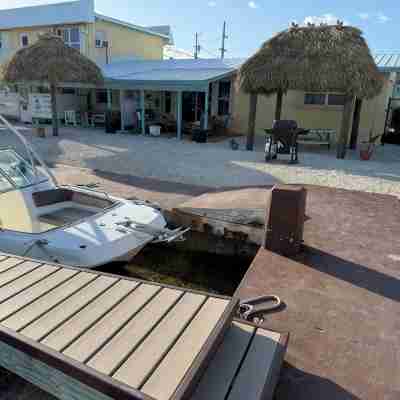Stay where you play, On the water w/Boat dock & Trailer parking. Pet friendly! Others