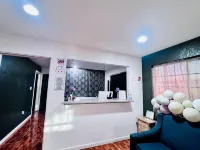 OYO Garden Inn and Suites Pearsall I-35 East - 2-Star