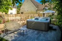 Le Petit Nançay - Hot Tub