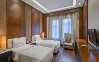 Grand Arjuna Hotel - 4-Star