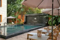 Protea Hotel Luanda - piscina