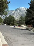 Vacation Bliss! Skier's Dream! Covered Hot Tub/Spa, Fire Pit, Mountain Views. - 홈스테이