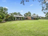 Pokolbin Farm Stay - جاكوزي