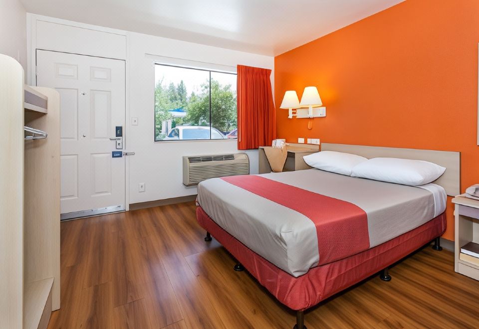 Motel 6 Rosemead 로비