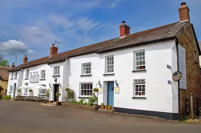 Rams Head Inn Hotels in Burrington